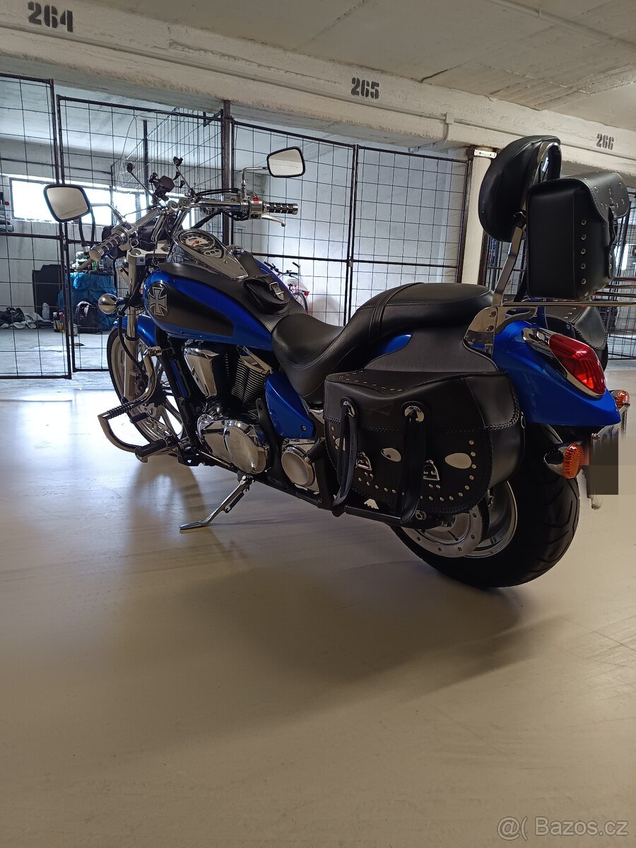 Prodám Kawasaki VN 900 Custom , nová STK