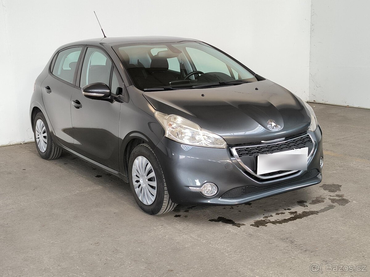 Peugeot 208 1.2i ,  60 kW benzín, 2014