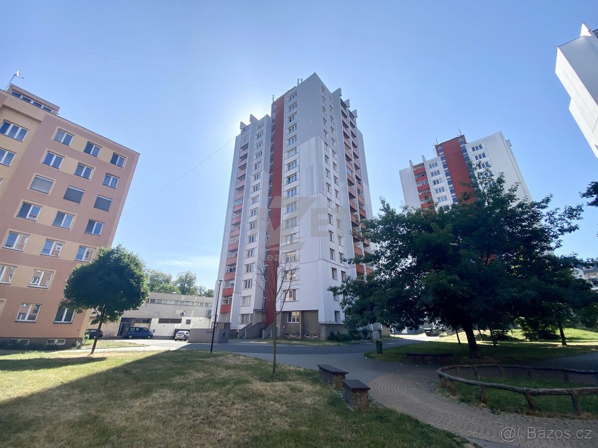 Pronájem, byt 1+kk, 30 m2, Moravská Ostrava, ul. Nádražní