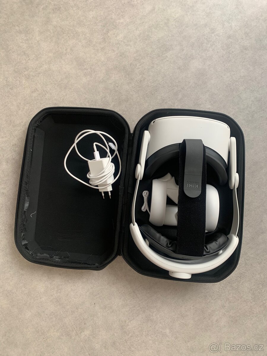 VR Meta Quest 2 (64GB)