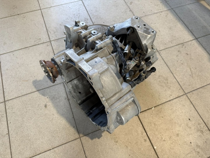 Převodovka UWT 2.0 TDI Škoda VW Seat 98 000km