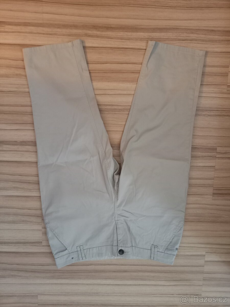 DÁMSKÉ TŘIČTVRTEČNÍ KRAŤASY vel. 36