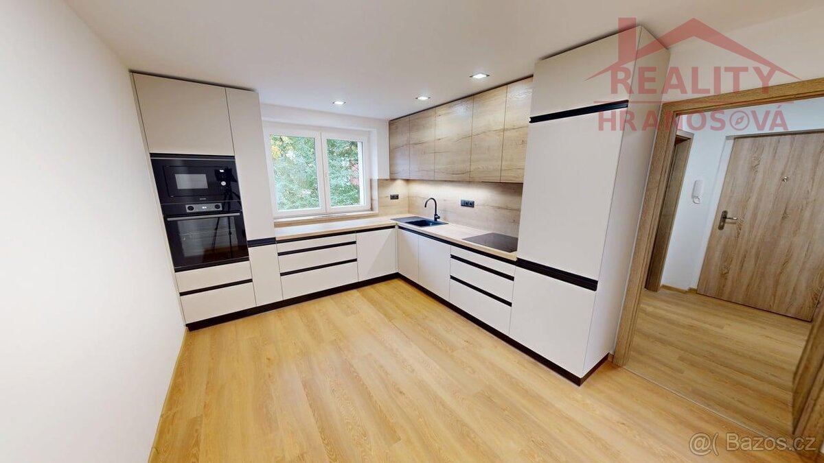 Prodej bytu v os. vl. s lodžií, 2+1, ul. Šponarova