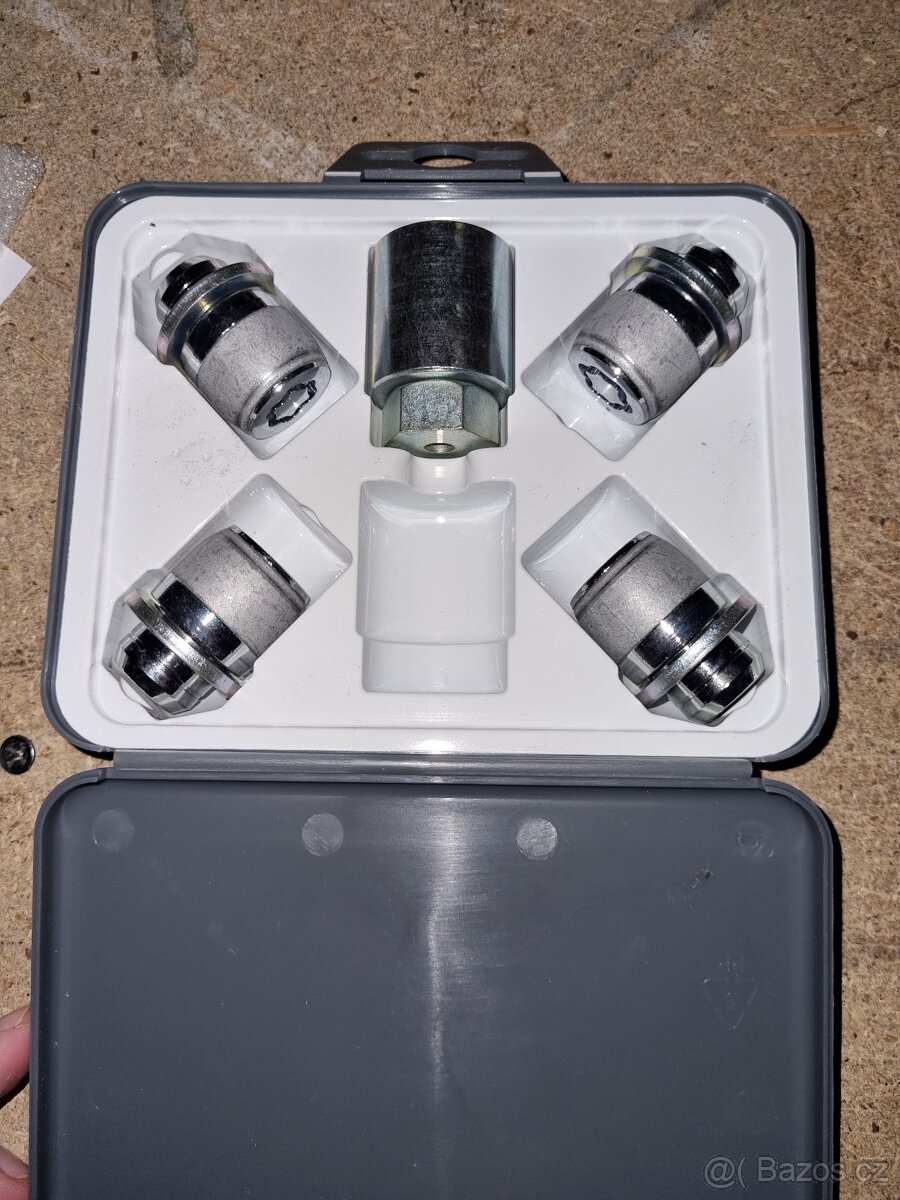 Bezpečnostní šrouby Toyota Lexus nové