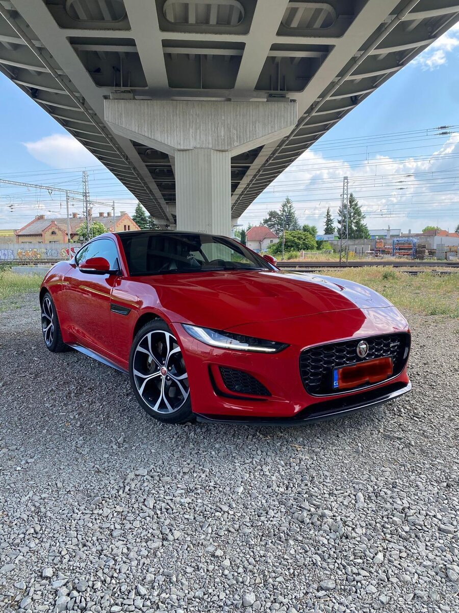 Jaguar F-Type R-Dynamic P300 221kw