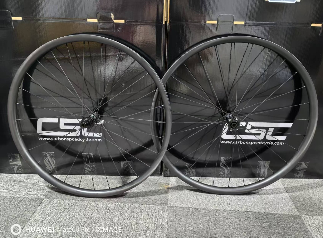 MTB karbonová XC 29 kola CSC