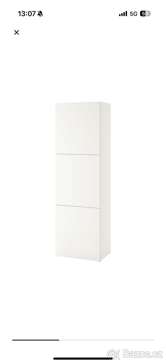 Bílá vysoká skříňka