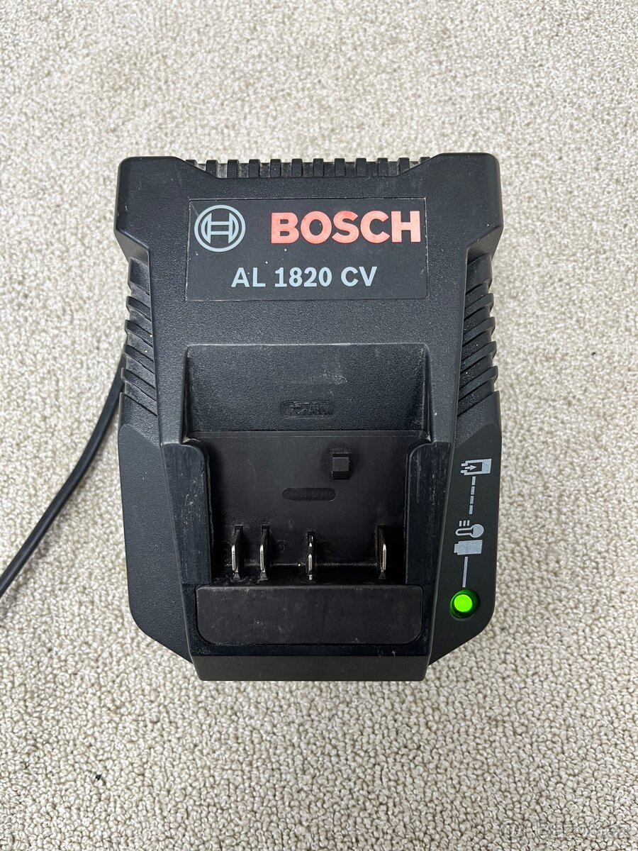 Nabíječka aku Bosch