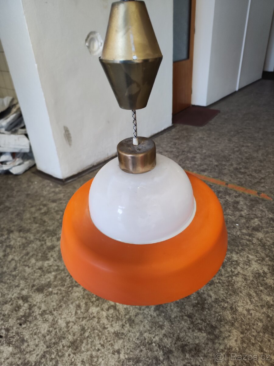 Retro lustr oranžový