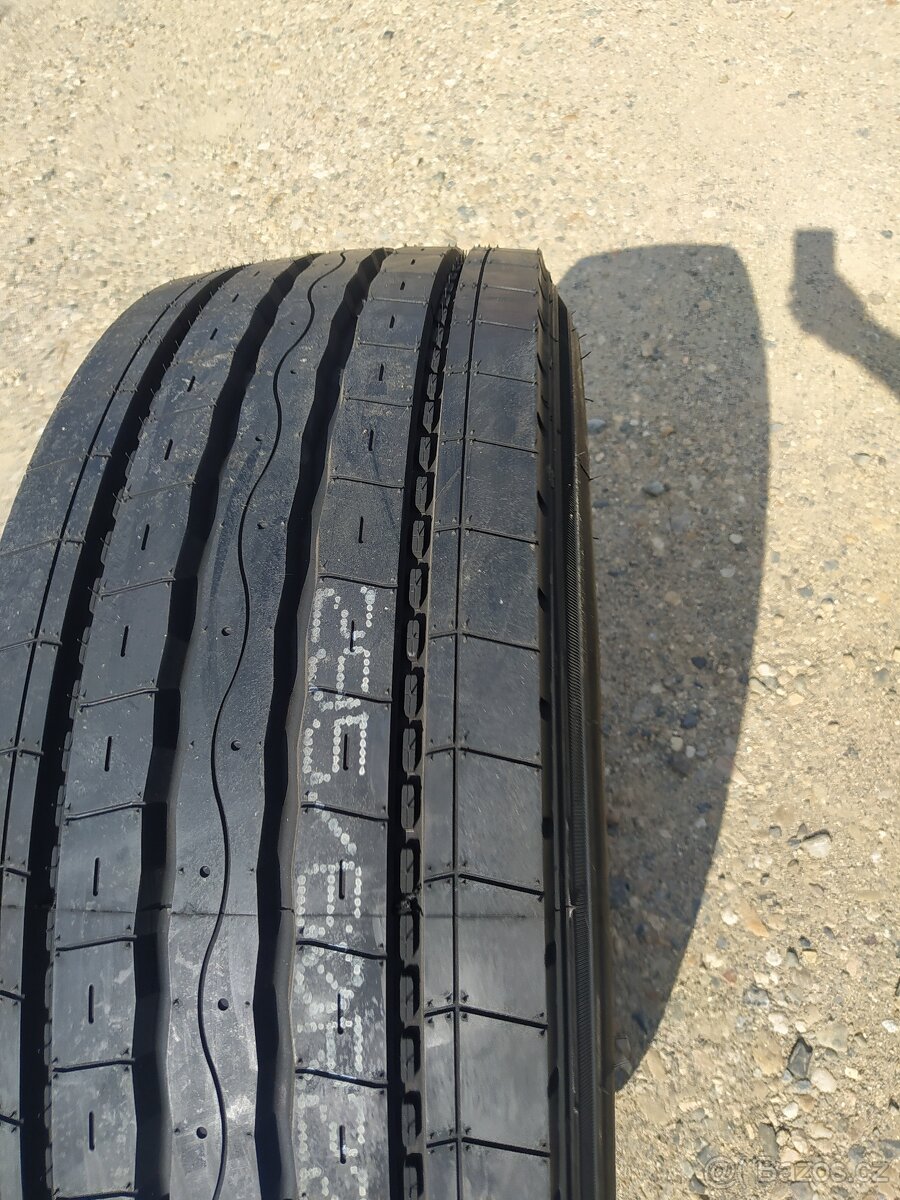 315/70 r22,5 Vodicí  CrossWind 315 70 22,5