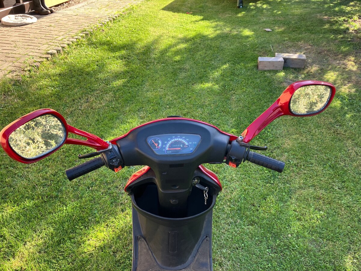 Scooter Kentoya
