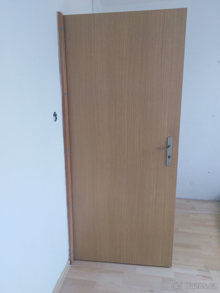 Dveře interiérové levé
