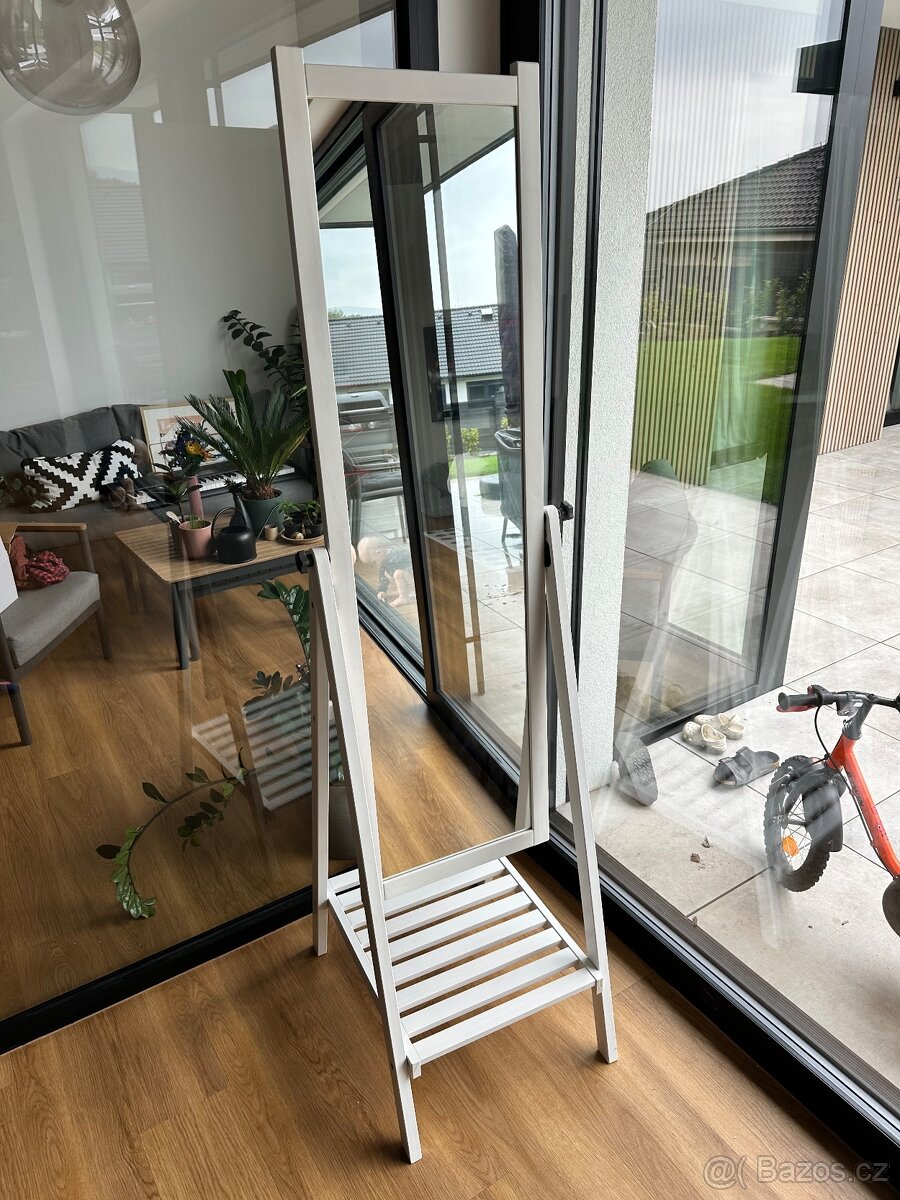 Ikea stojací zrcadlo ISFJORDEN