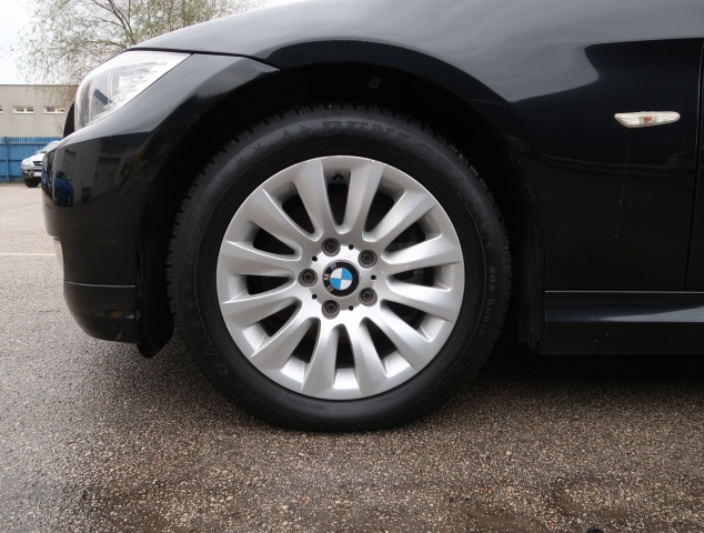 Alu kola Bmw R16 5x120 7j et31 style 282 e90 e91 3 rada
