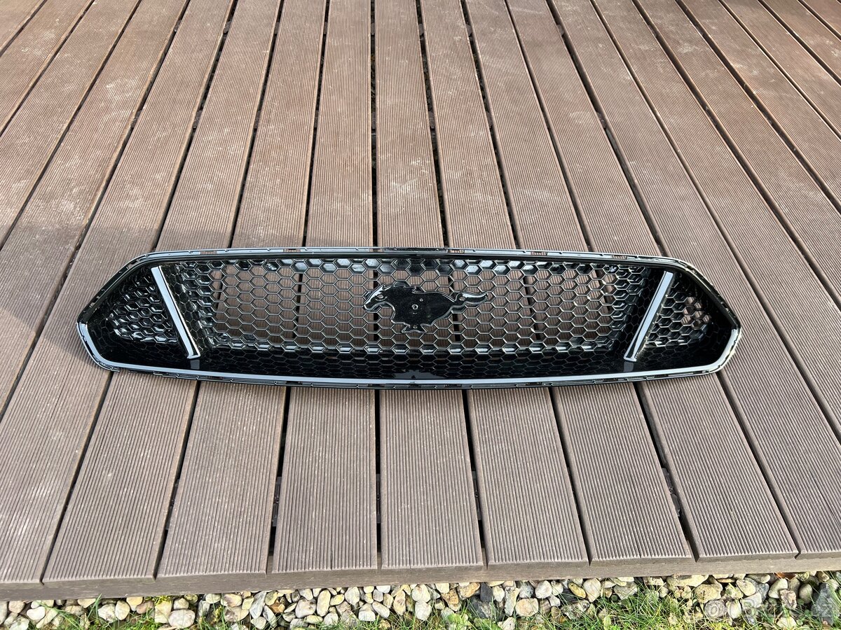 Ford mustang GT 17-23 grill maska