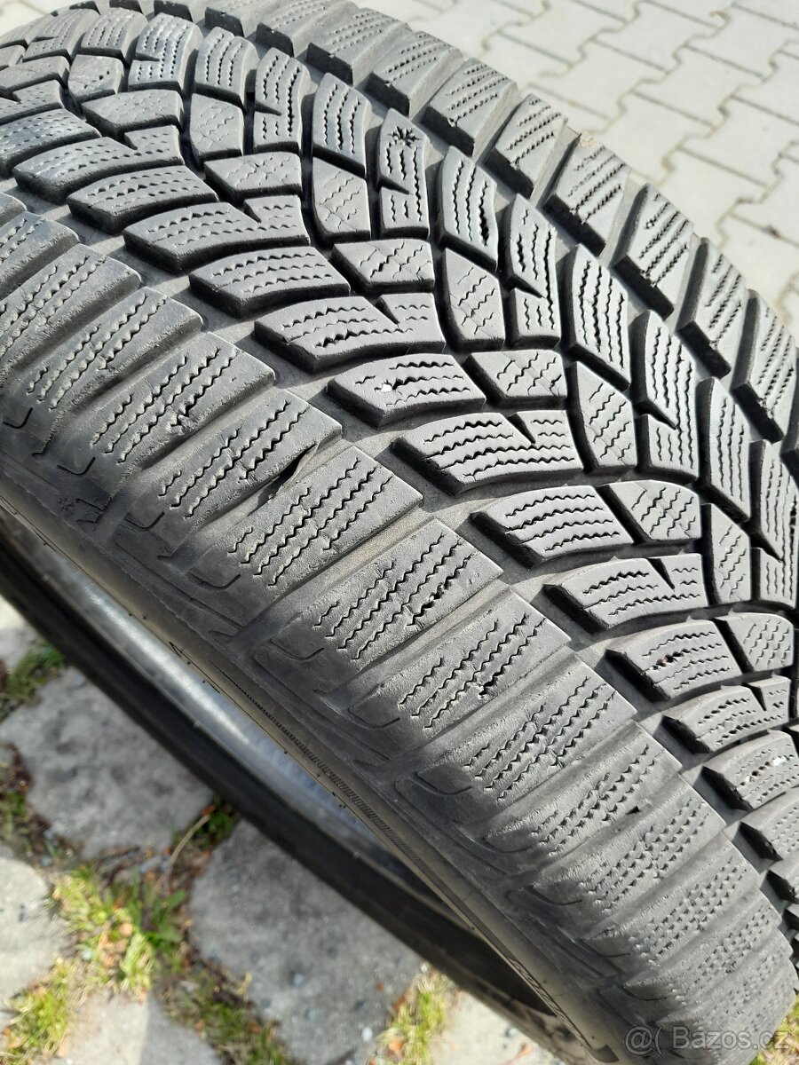 zimní pneu osobní Goodyear 225/50 R17 98h,sada 4ks