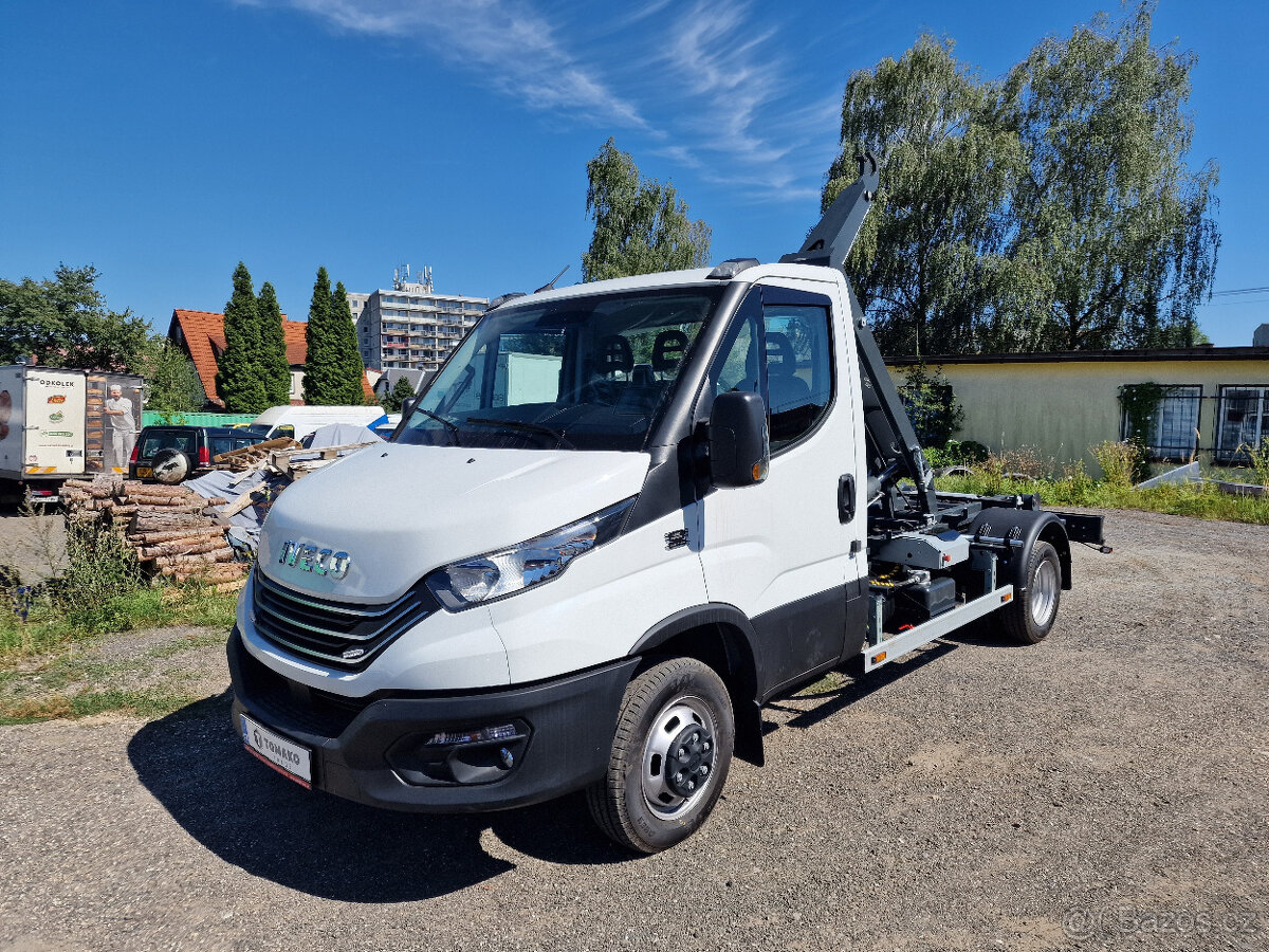 Iveco Daily 50C18 • nový hákový nosič • 180k • do 3,5t