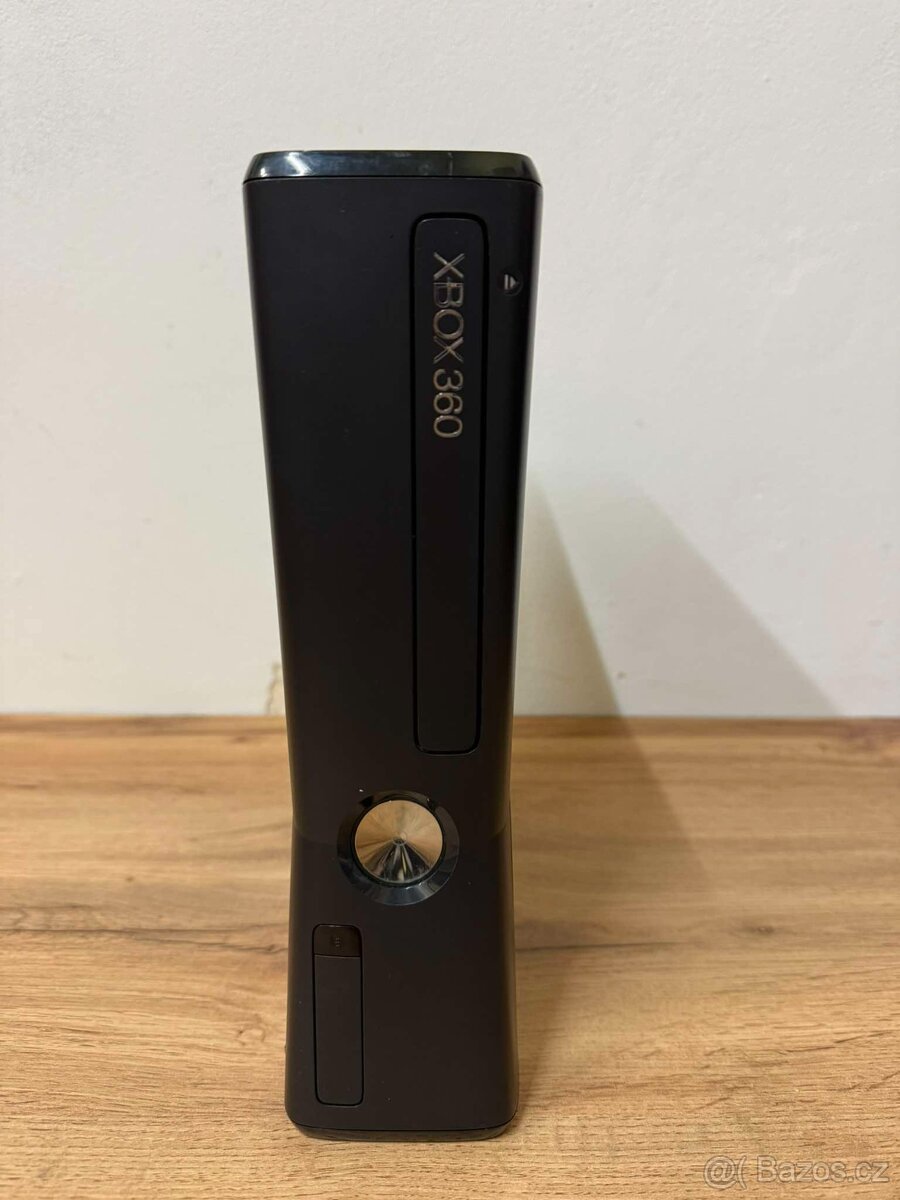 Xbox 360 320GB +2. OVL