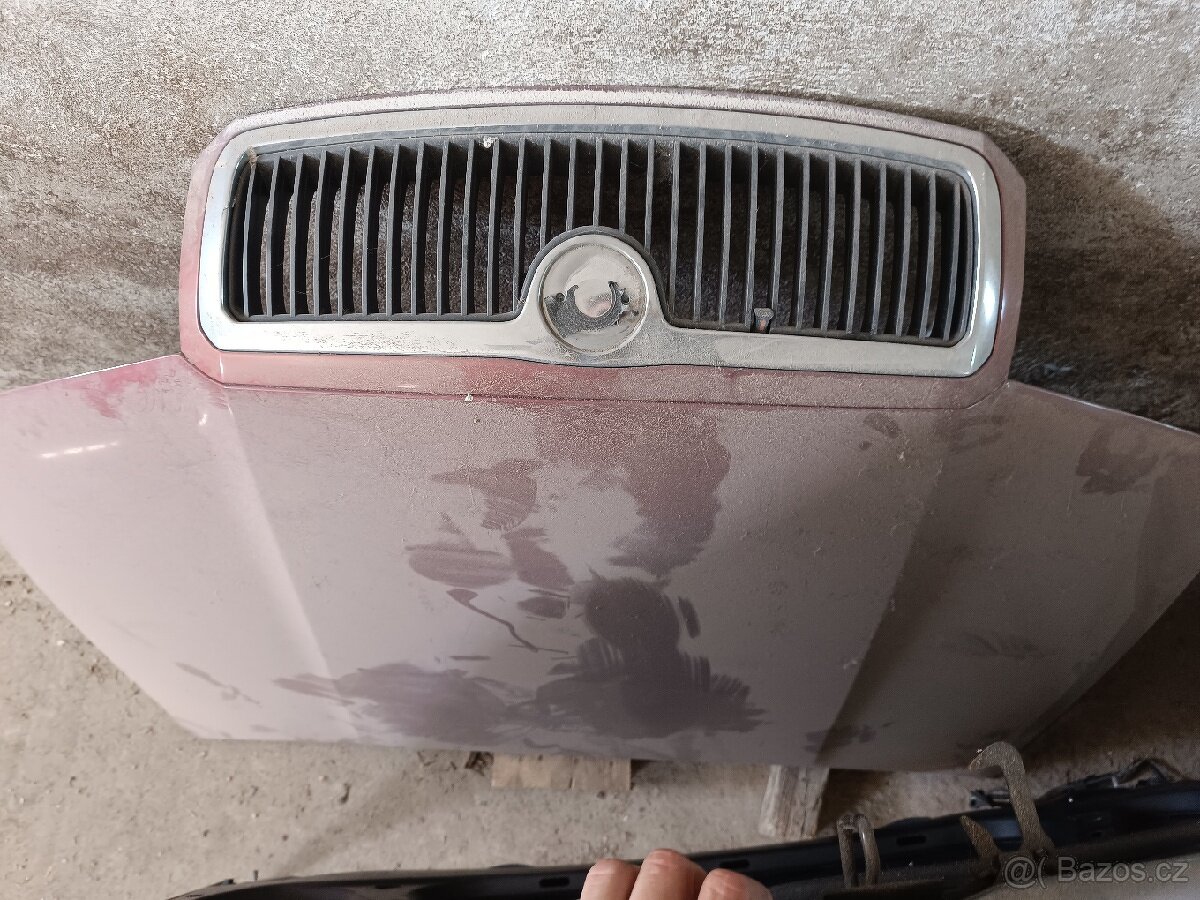 Kapota Škoda Fabia 1