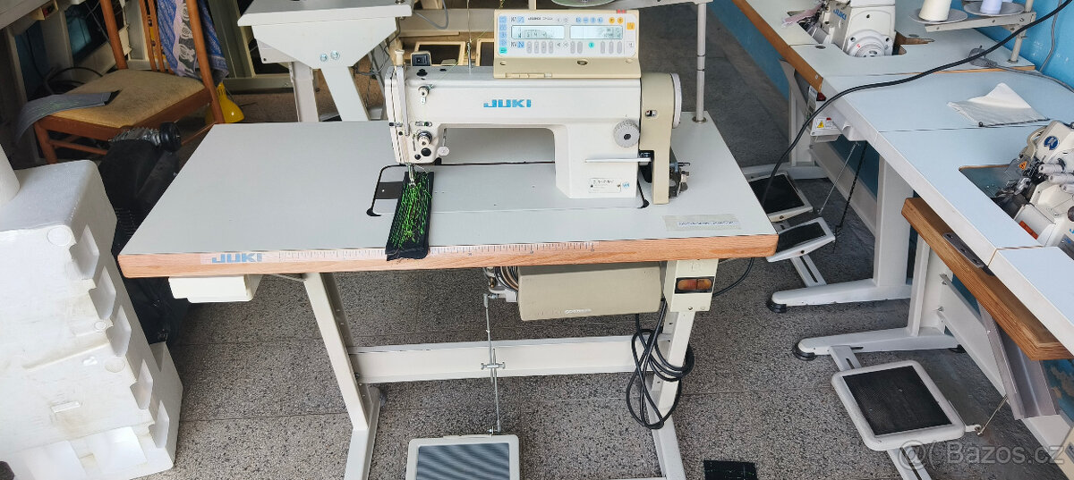 Průmyslový aut. šicí stroj jehelní podávání Juki DLN-5410N-7