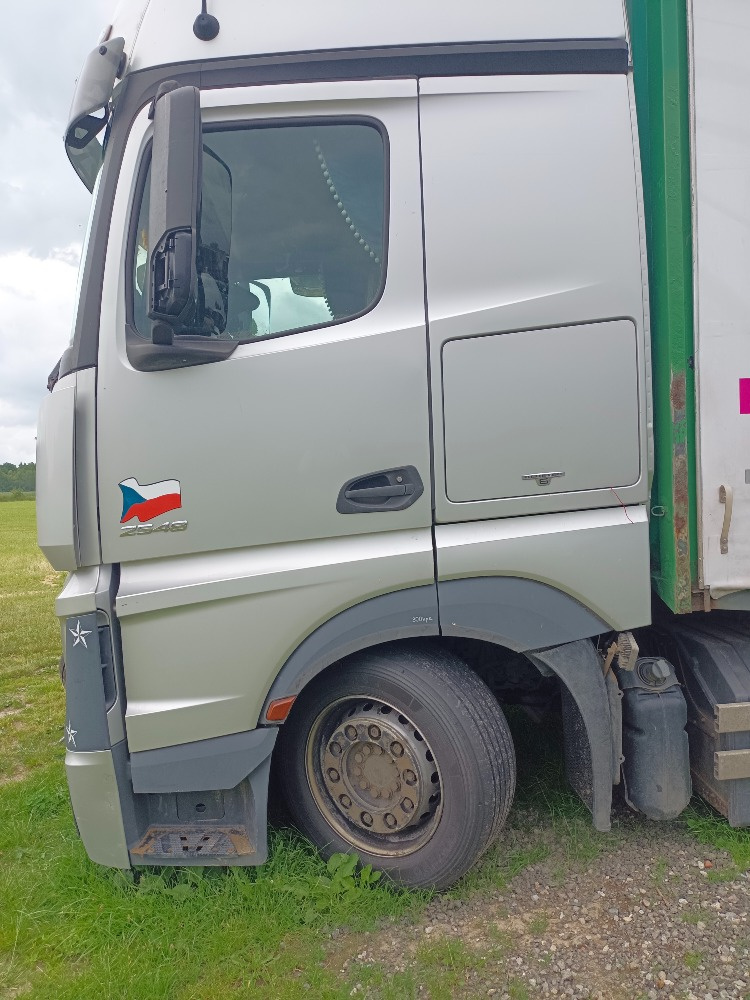 mercedes benz actros
