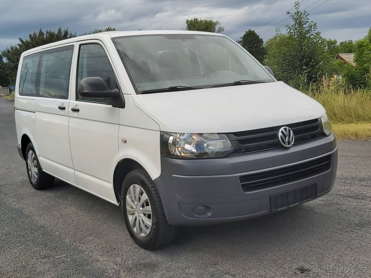 Volkswagen Transporter 2.0 TDi 2011, 1.majitelka