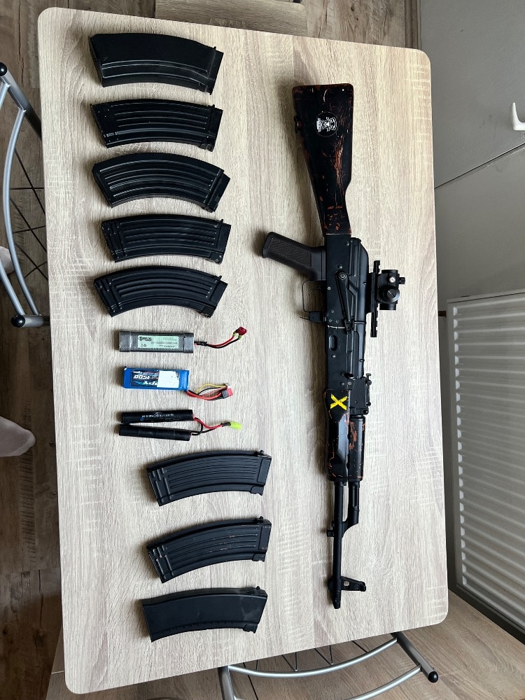Airsoft - výbava,AKM,G36-C,Vesta taktická a další
