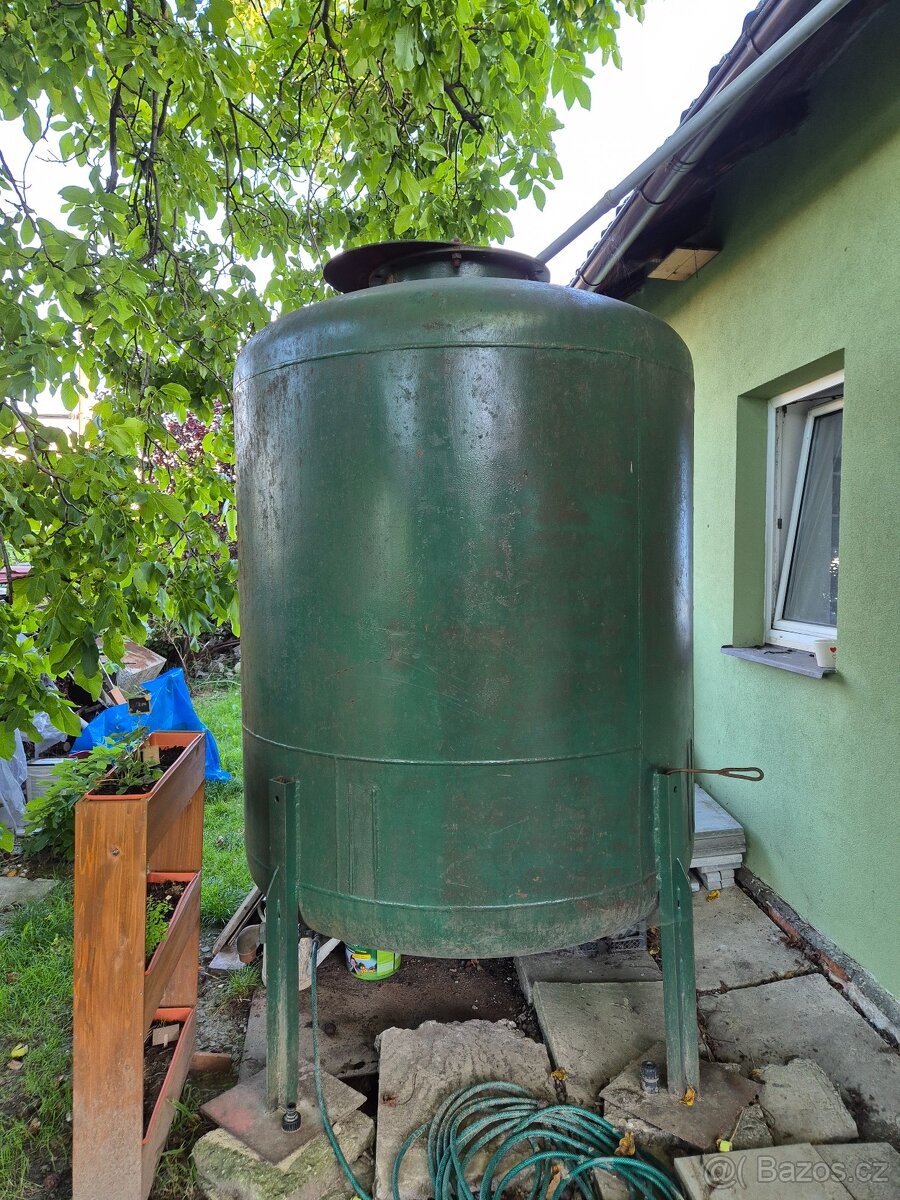 Nádrž na vodu 3,2m3, retenční nádrž