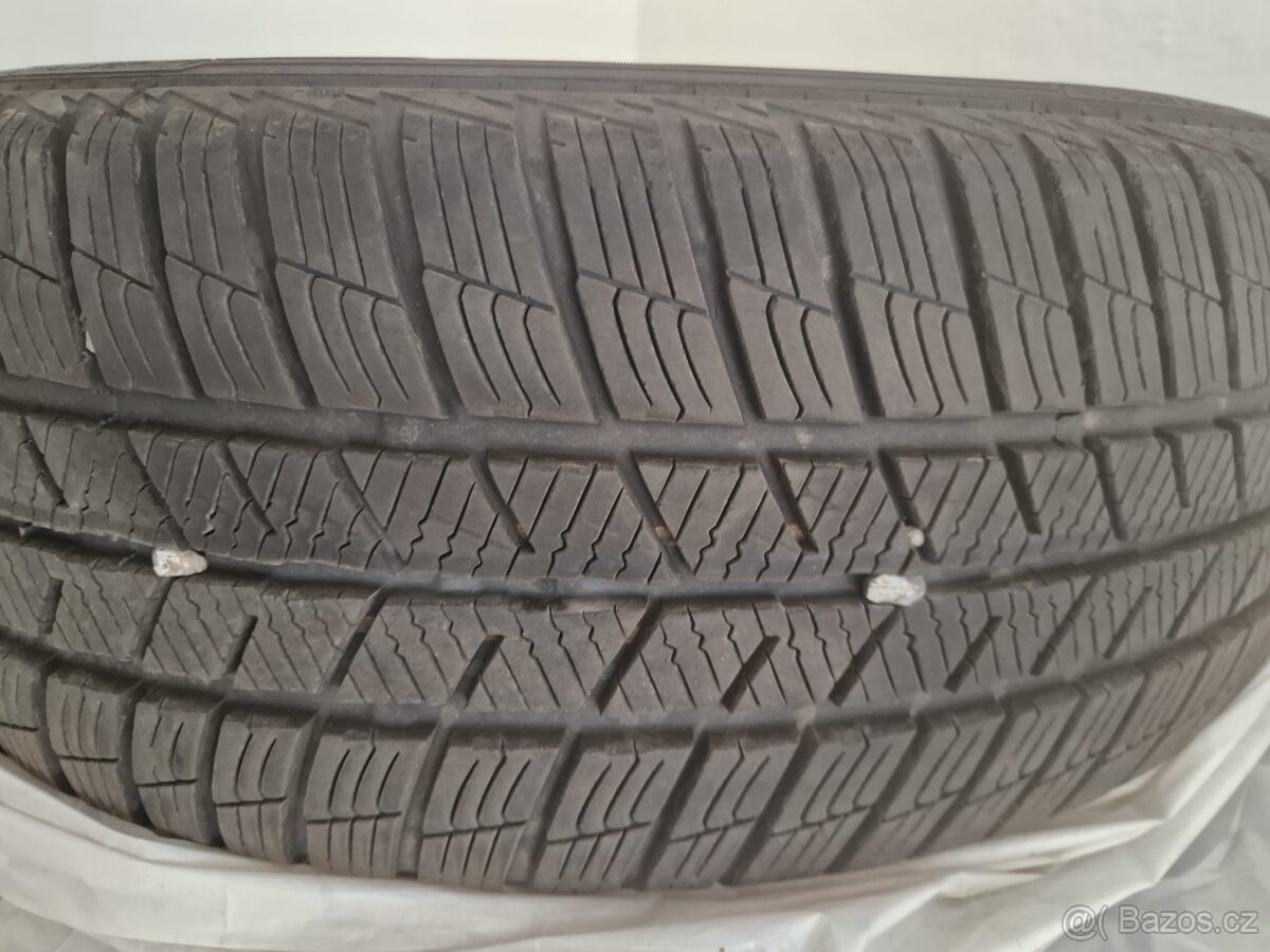 Zimní pneumatiky Barum super stav