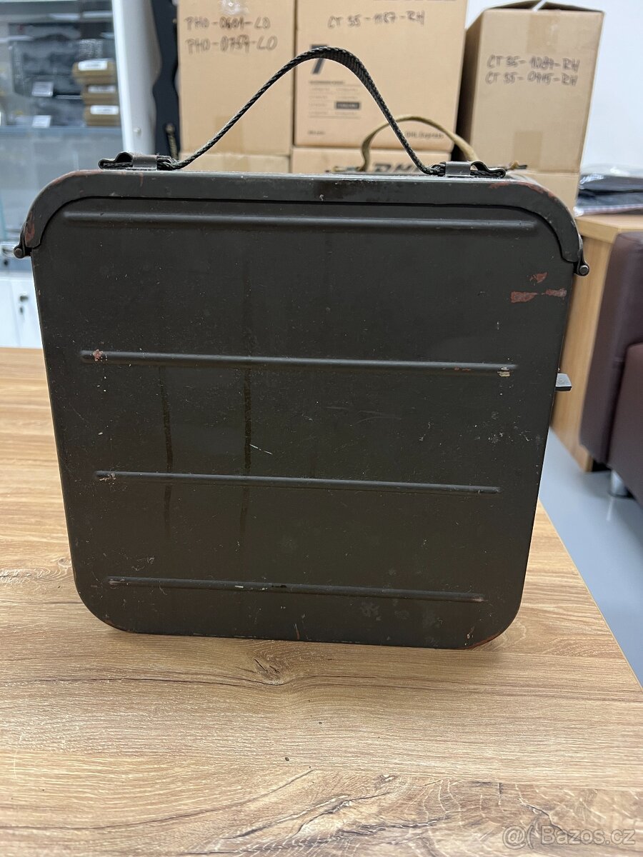 Schránka na náboje