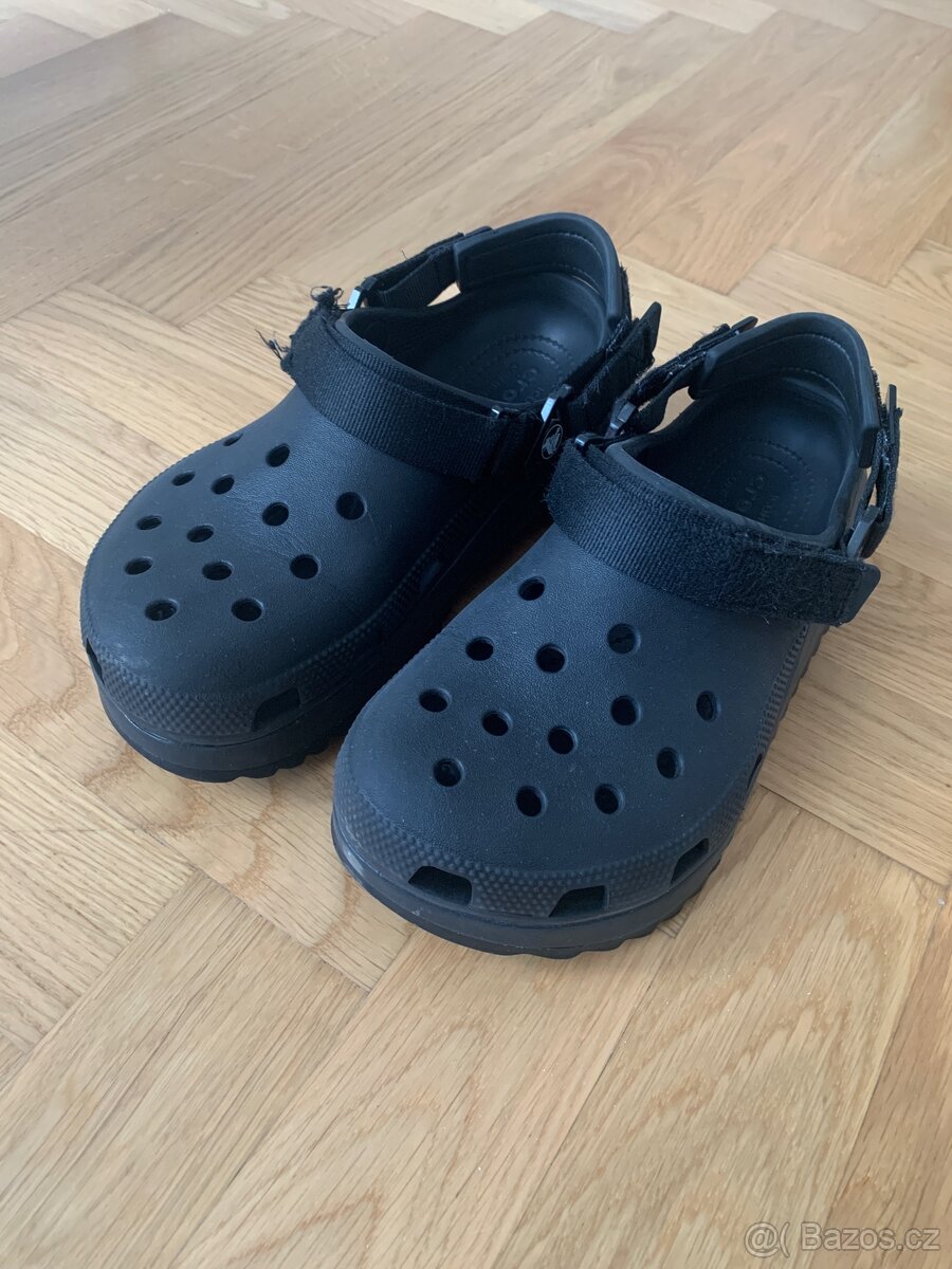 Dámské ICONIC CROCS M7 W9