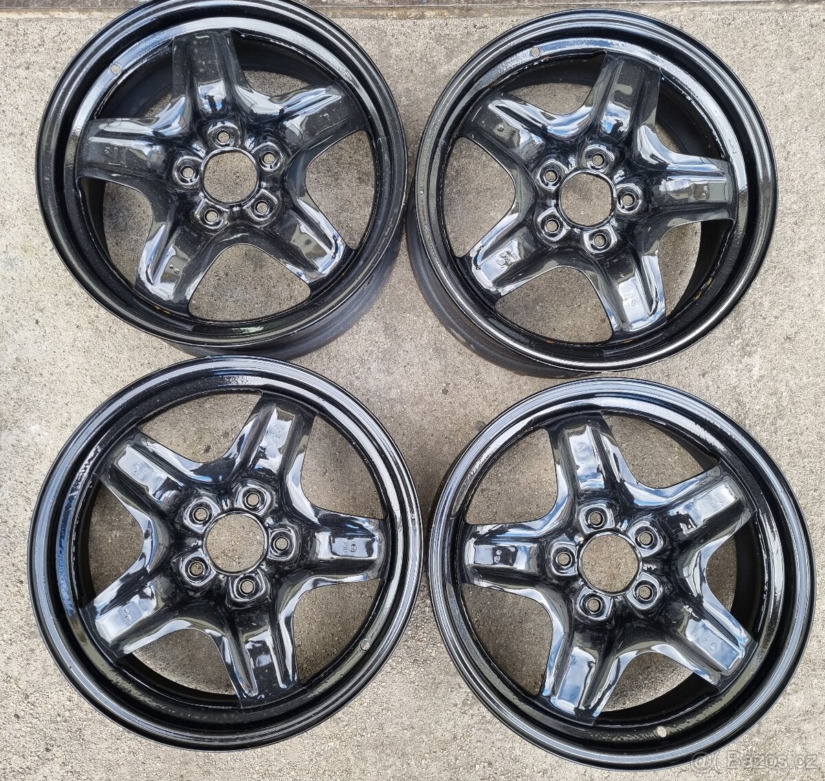 Plechové strukturované disky 5X115 7.0J 17" ET44