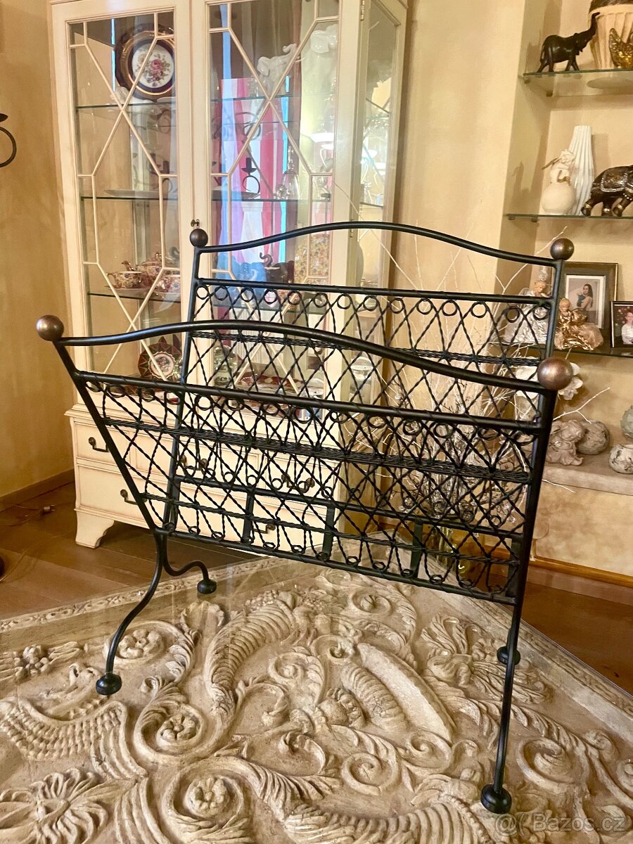 Kovaný stojan Iron Art