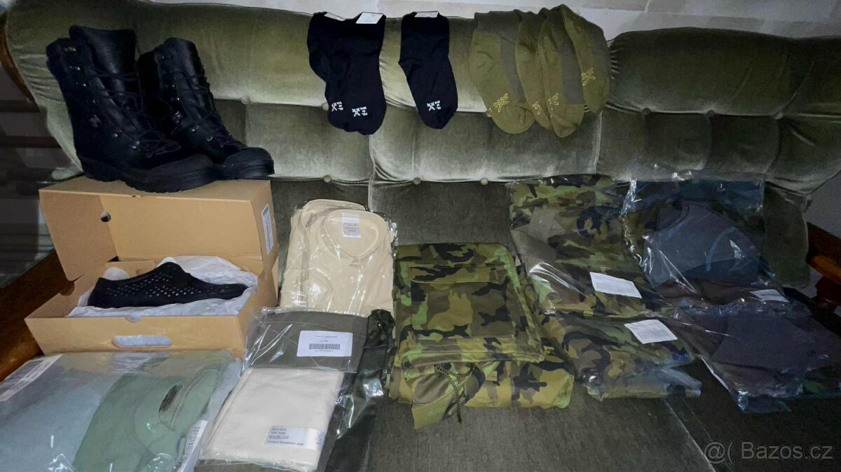 Výstroj AČR oblečení