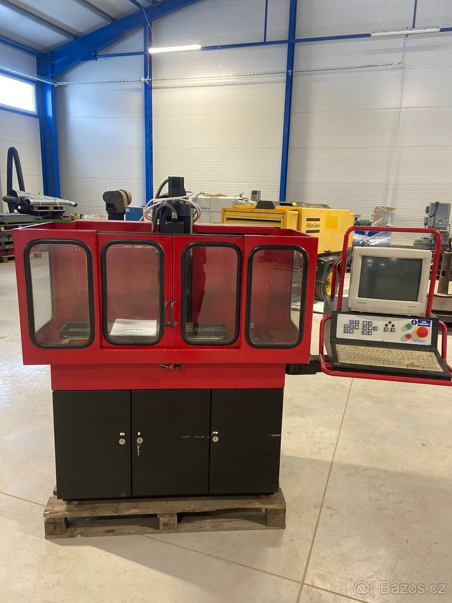 CNC Frézka FC 16 CNC s řídicím systémem MIKROPROG