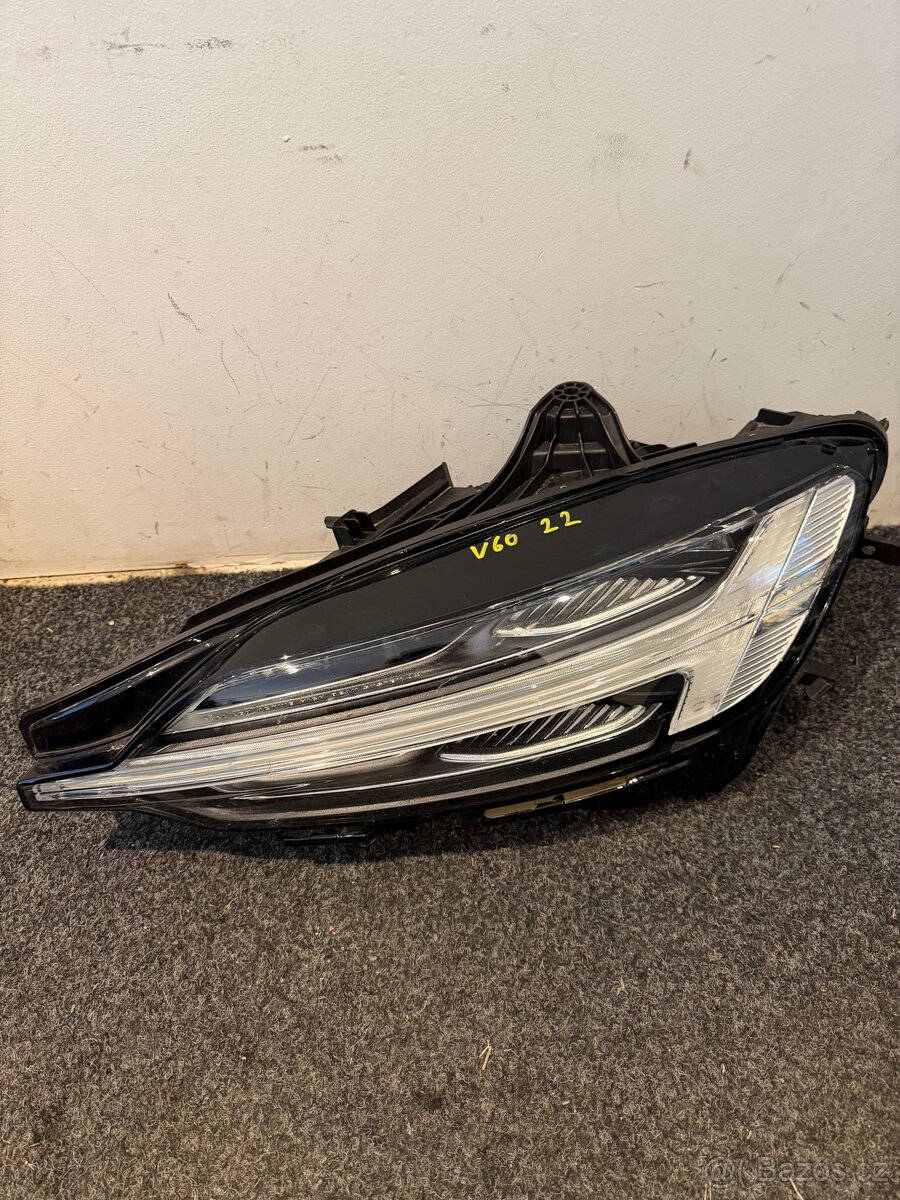 Volvo svetlo V60 , V60 ,V90