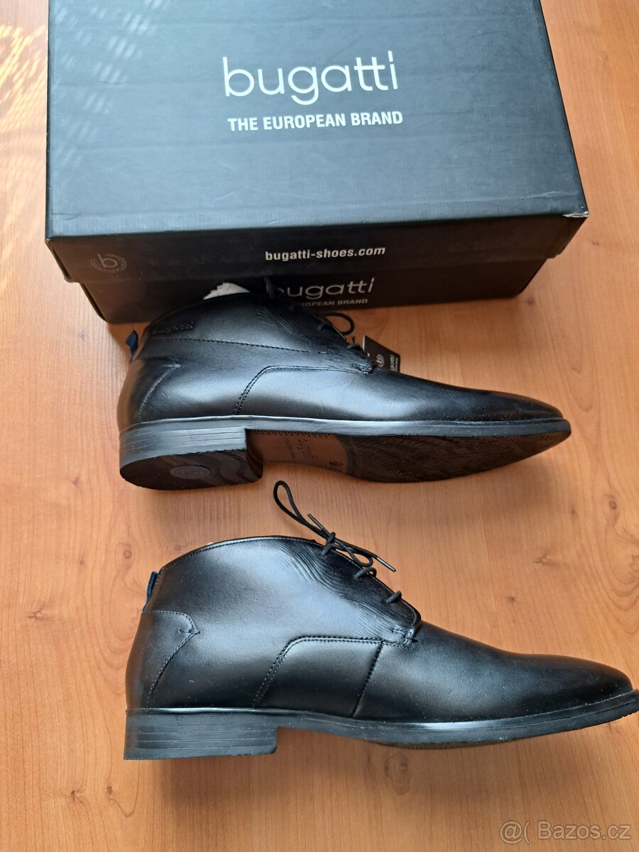 Nové černé pánské kotníkové kožené boty zn. Bugatti, vel. 46