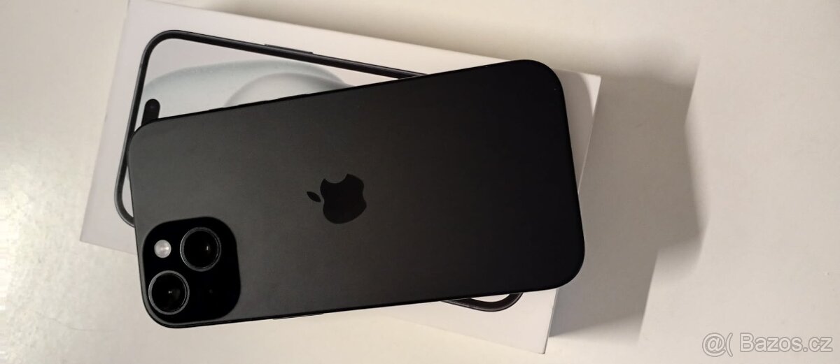 IPhone 15 black 128 gb