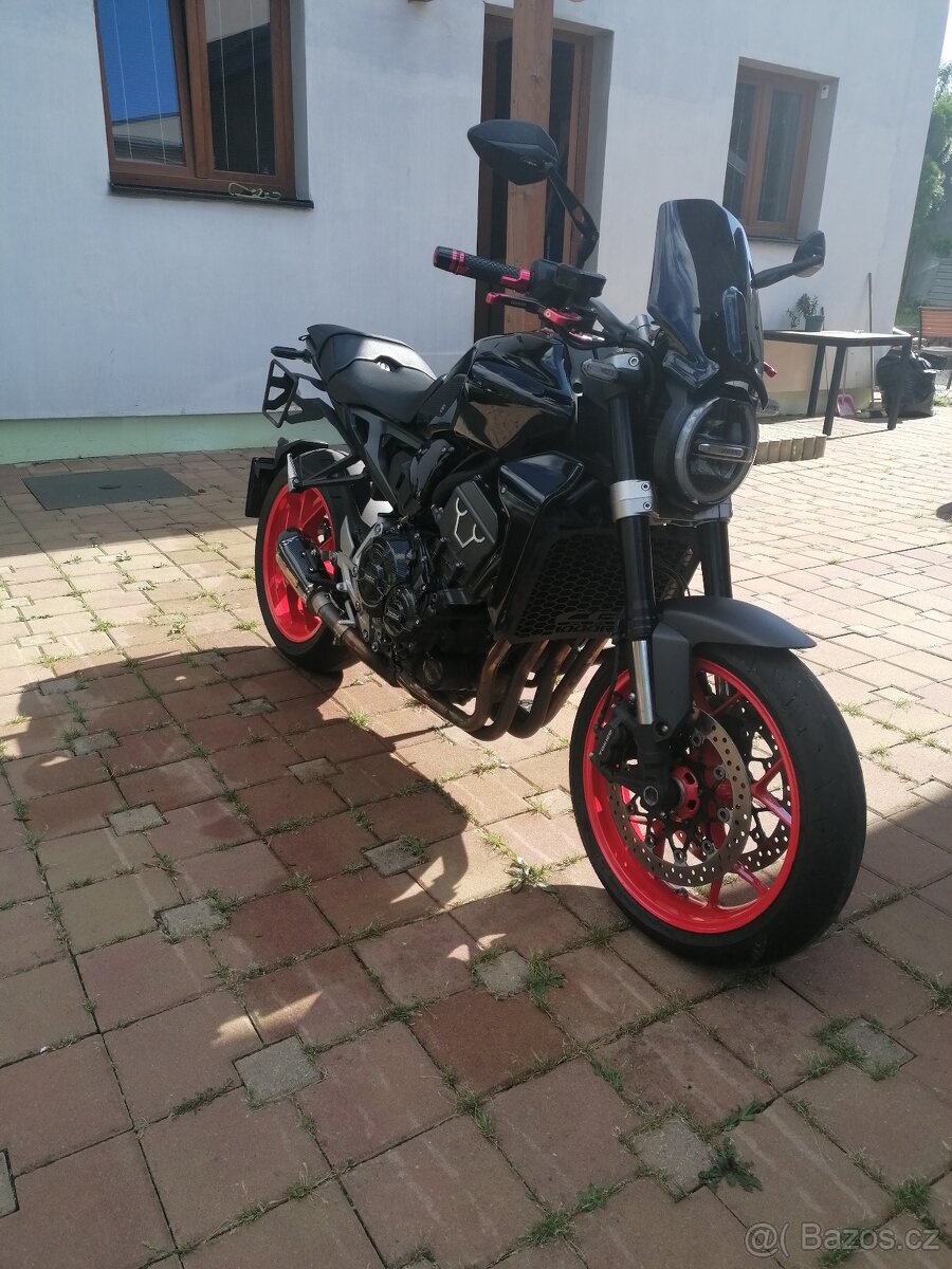 Honda CB 1000 r