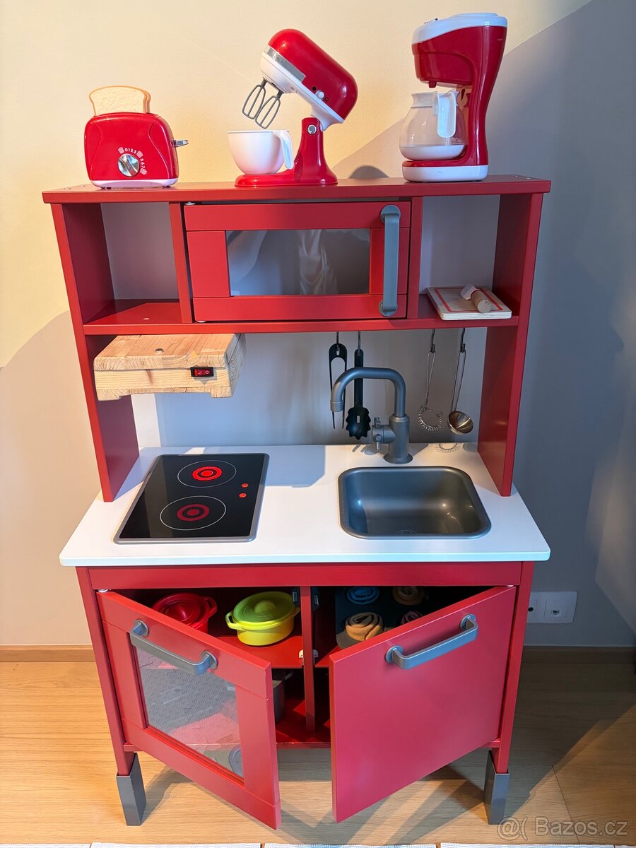 Dětská kuchyňka IKEA