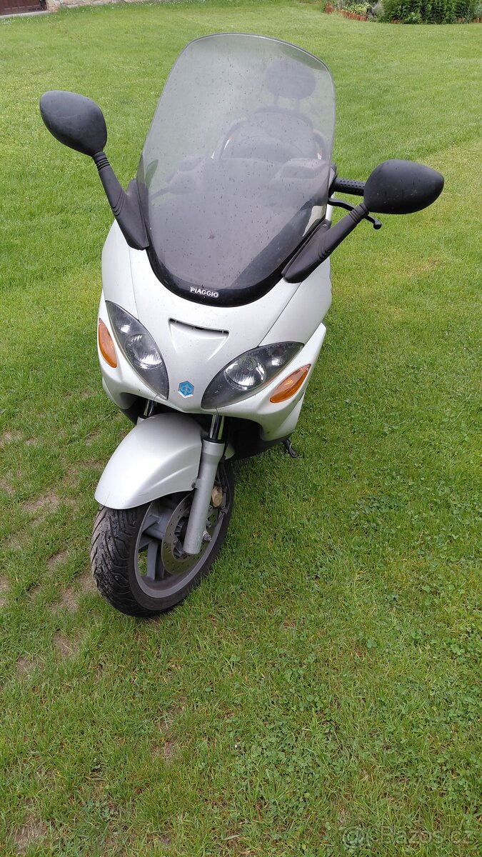 Piaggio x9 250