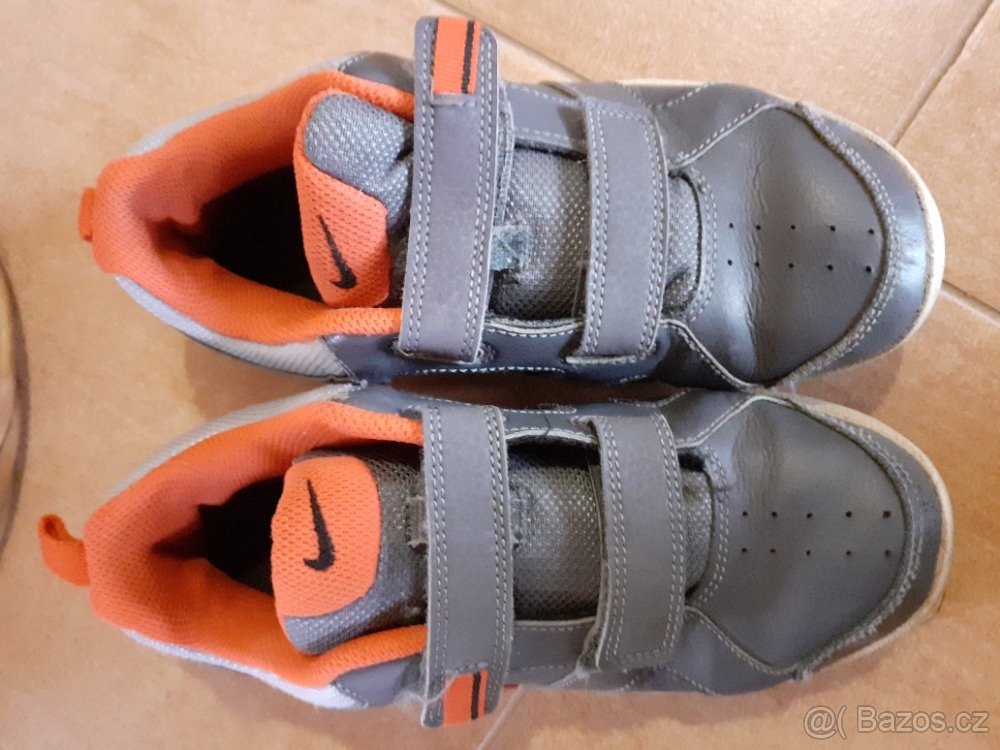 Botasky NIKE vel. 34