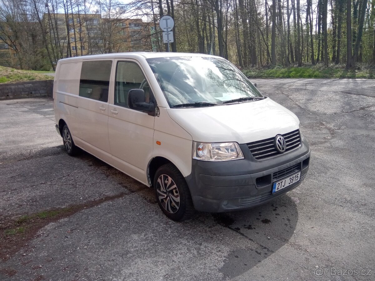 VW T5 Long ,1.9tdi 63kw 5q. , r.v 2004 najeto 343t. Stk 9/25