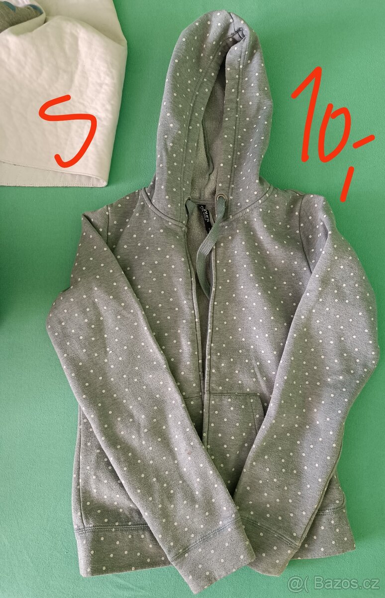 Dámské oblečení různé 1/10kc