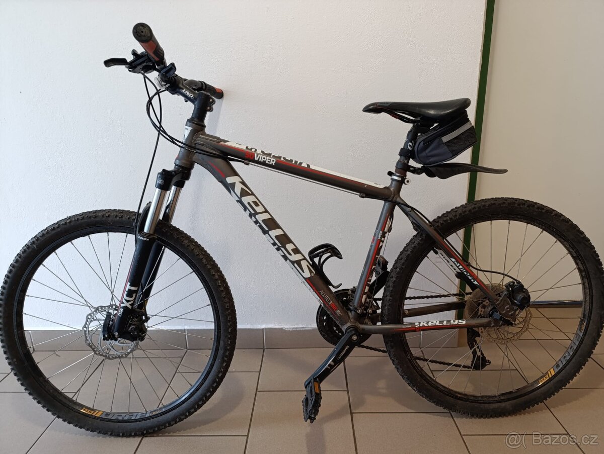 Kellys Viper 50, kola 26, řazení Shimano Alivio, Rám 17,5