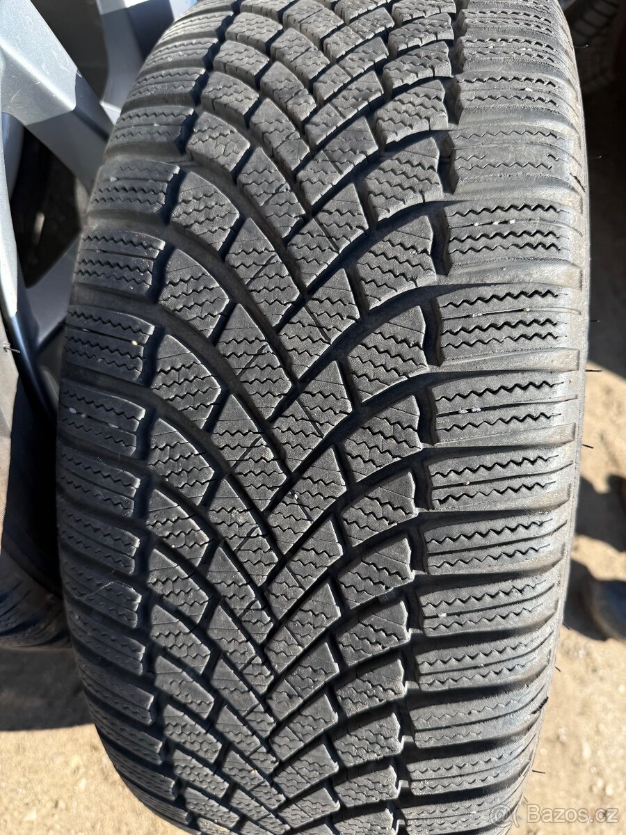 Zimní pneu bridgestone blizzak lm005 235/45/18