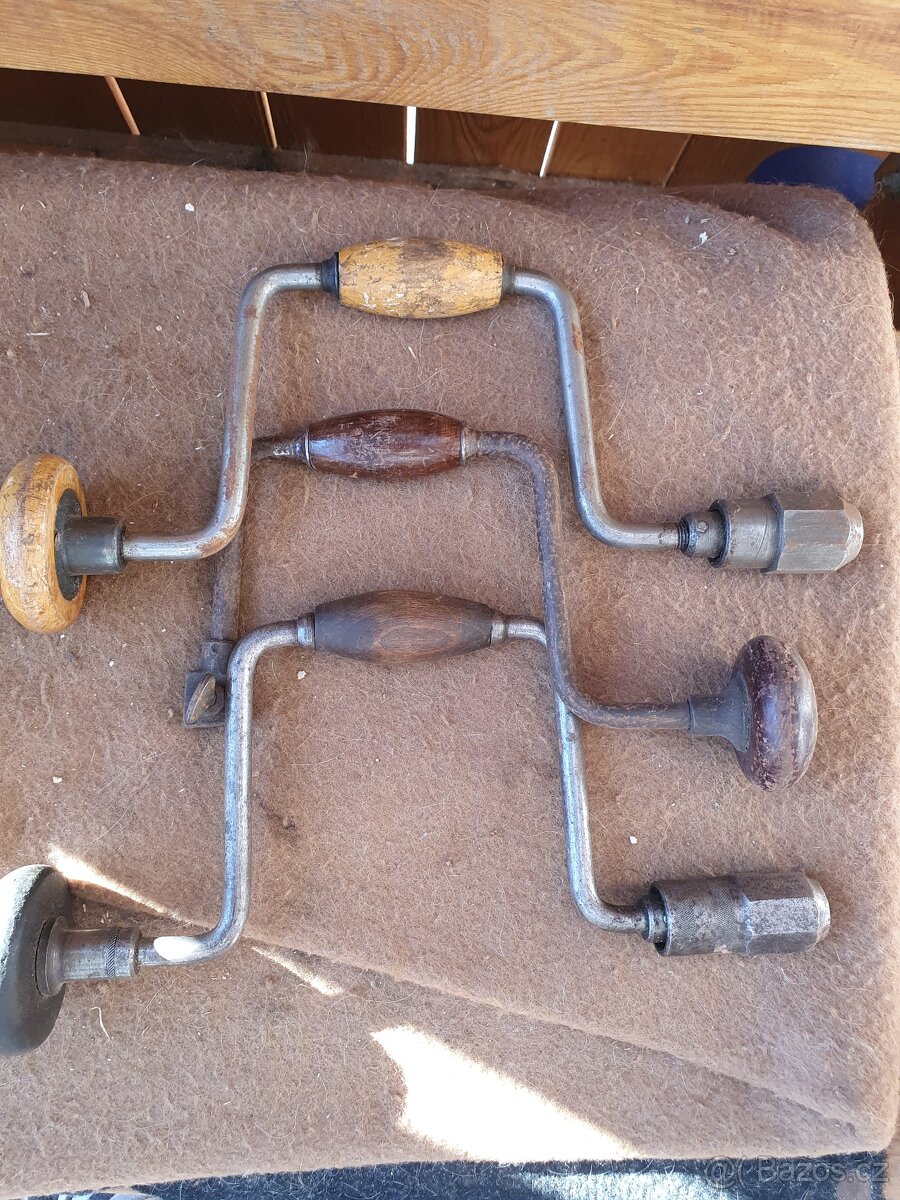 Retro ruční vrtačky (kolovrátek) .