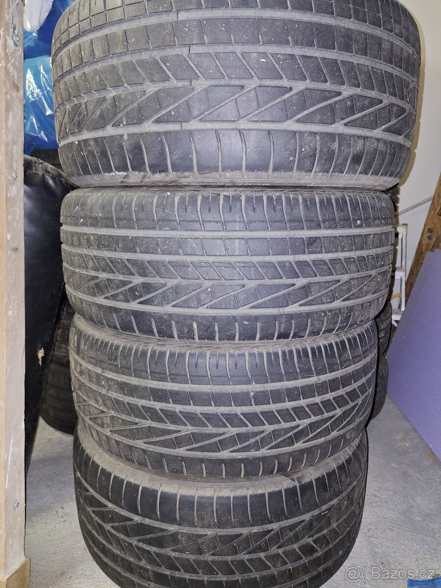 Prodám pneu runflat z BMW 7, dvourozmněr R20