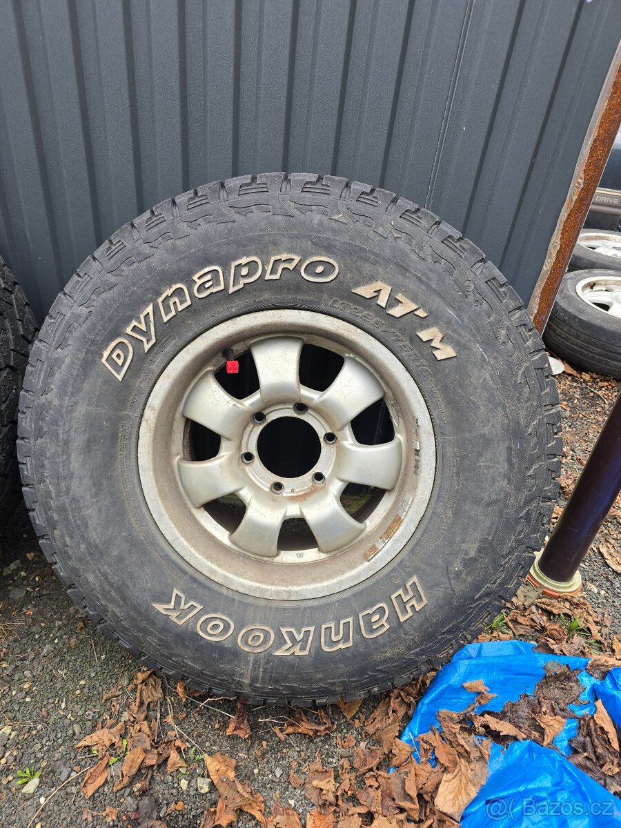 ALU kola 6x139,7 R16 pneu 285/75/R16