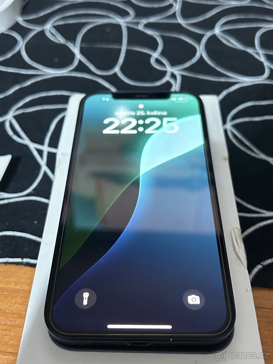 iPhone 12 64g